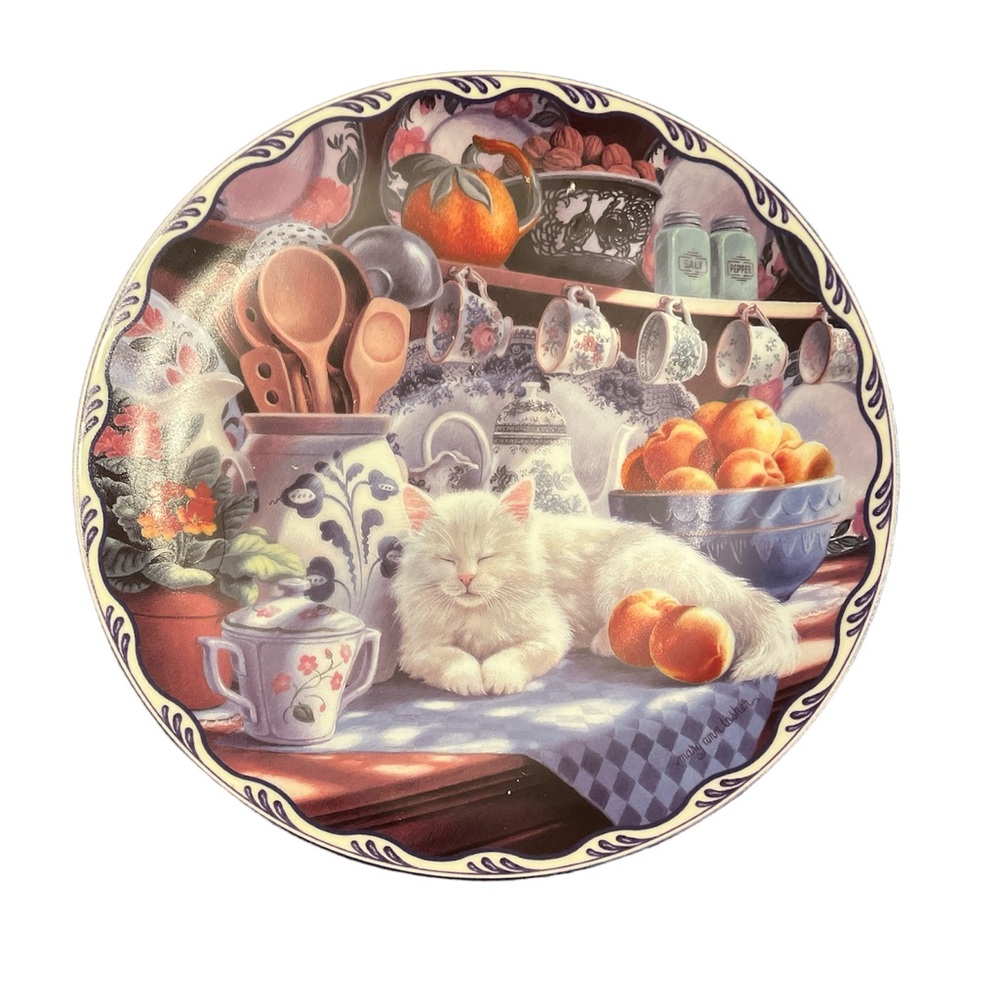 The Bradford Exchange “Mabel’s Sunny Retreat”Decorative Plate